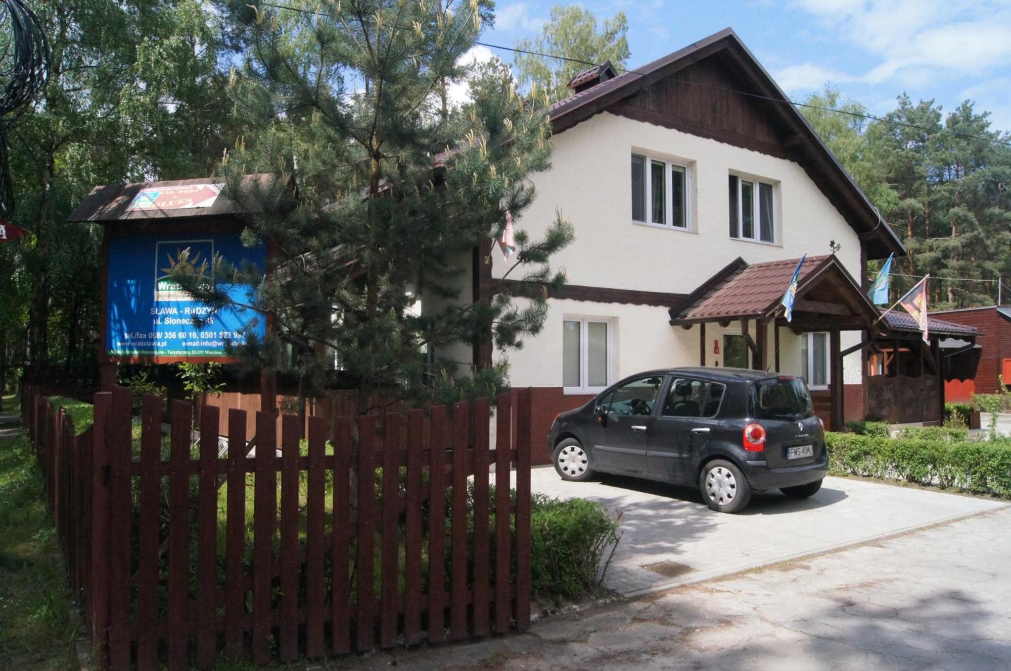 ホテル Osrodek Wypoczynkowy Wratislavia Radzyń エクステリア 写真